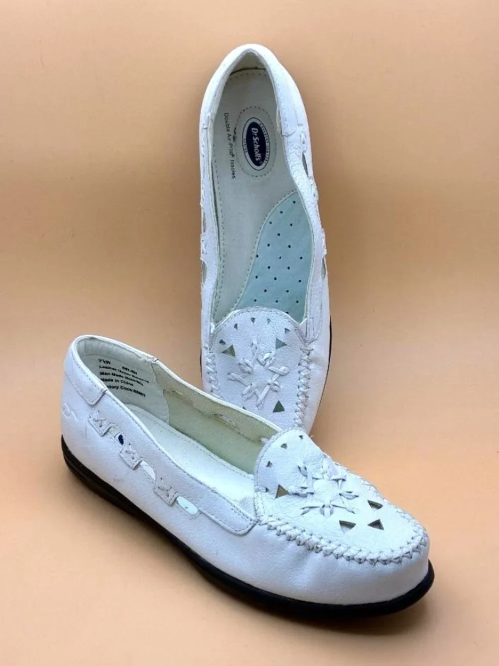 Dr. Scholls White Moccasin Loafer Pillow Cushion Insole Leather Shoe Women’s 7.5